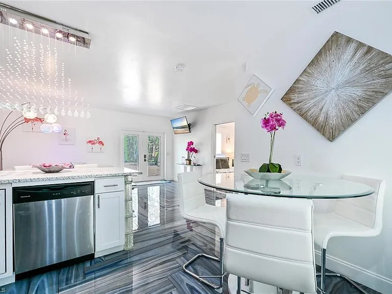 5940 English Oaks Ln — Photo 27