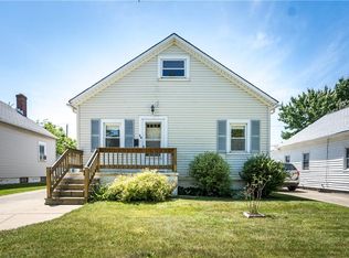 30 Henry St, Bedford, OH 44146