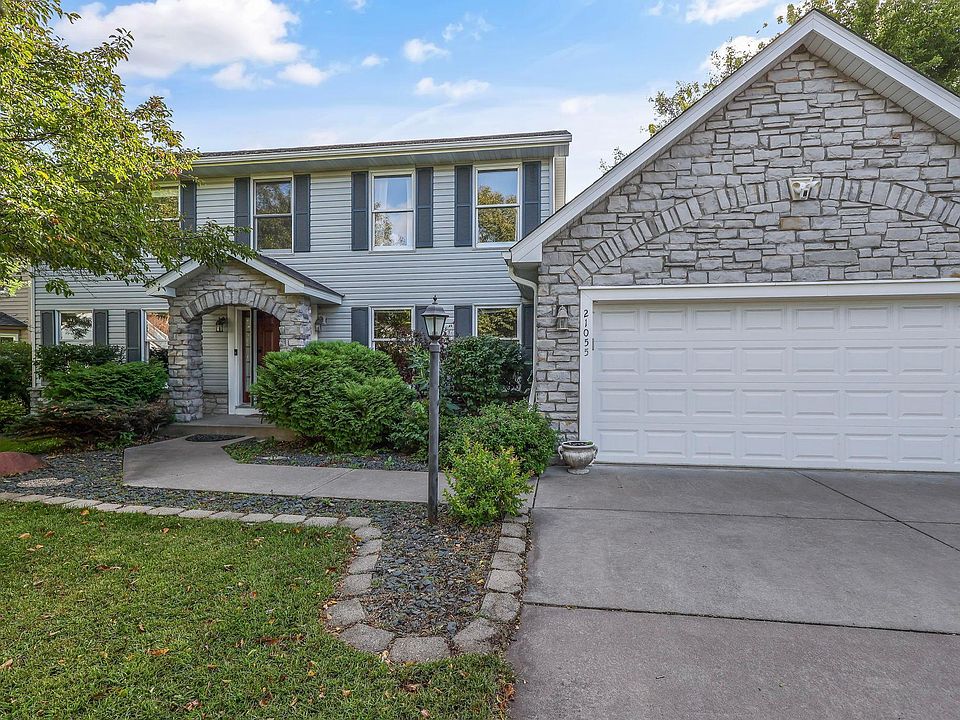 1st image of 21055 Floral Bay Dr N