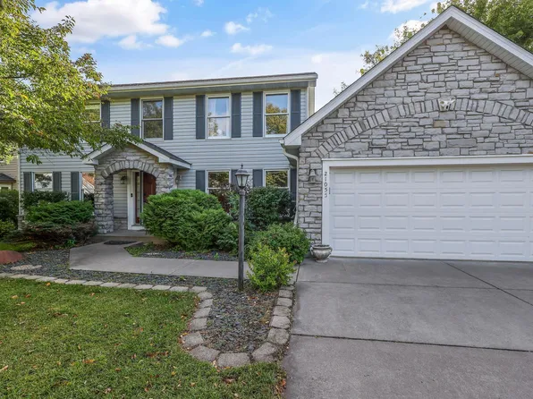 21055 Floral Bay Dr N, Forest Lake, MN 55025