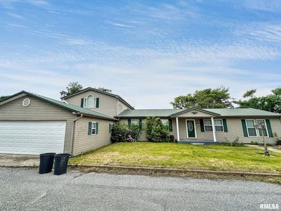 52 Chickasaw St, Mc Clure, IL, 62957