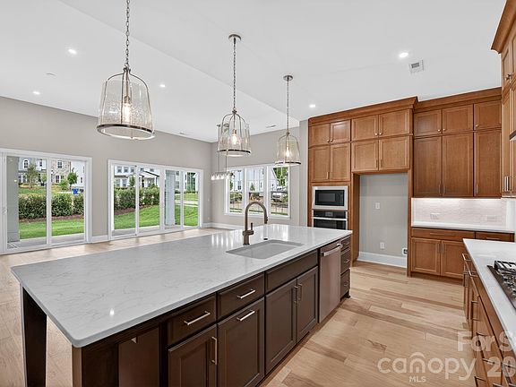 4th image of 15755 Sweet Virginia Ln
