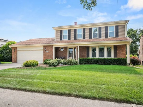 7817 Mayfair Ln, Darien, IL 60561