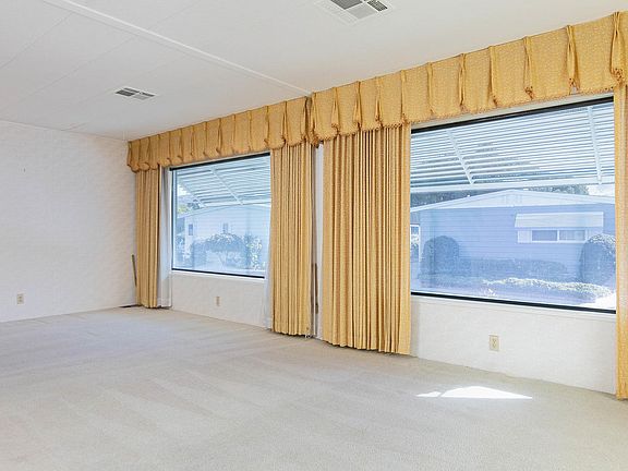 4th image of 4 Margarita Ave #210