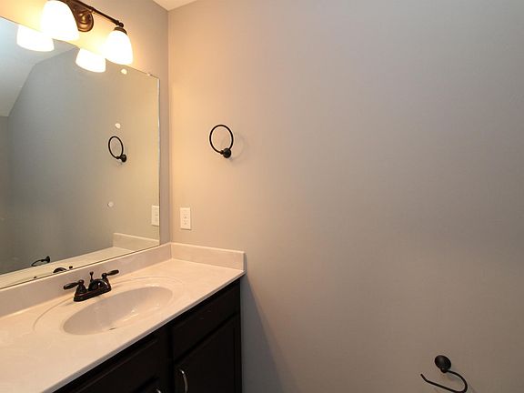 4th image of 1733 Manning Dr #2