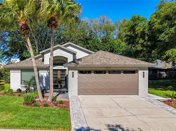 28251 Tanglewood Dr, Zephyrhills, FL 33543