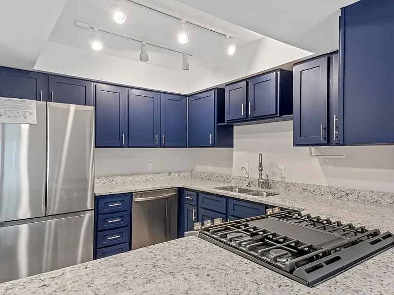856 Saint Charles Ave NE #3 — Photo 5