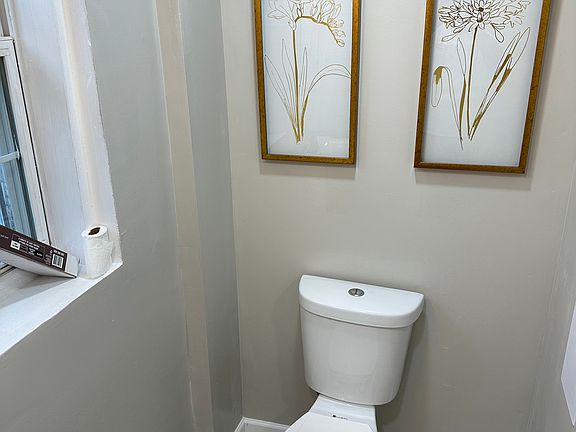 2nd image of 38 Rhode Island Ave NW #38