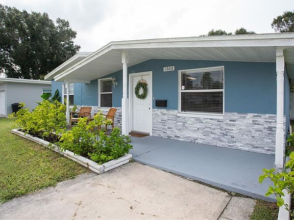 3rd image of 1026 61st Ave N