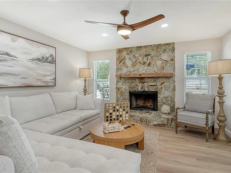 734 Birdsong Ln — Photo 21