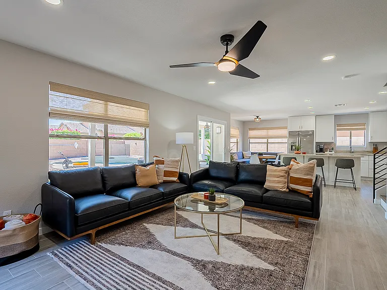 1078 S Riata St — Photo 18