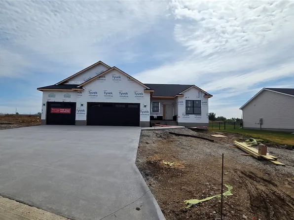 841 Longbow Ct, Marion, IA 52302