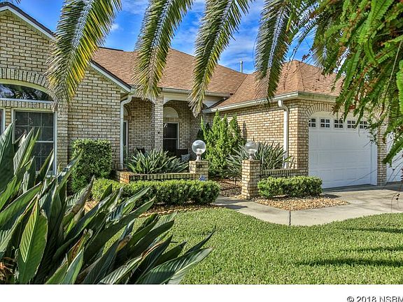 3rd image of 2114 Villa Way
