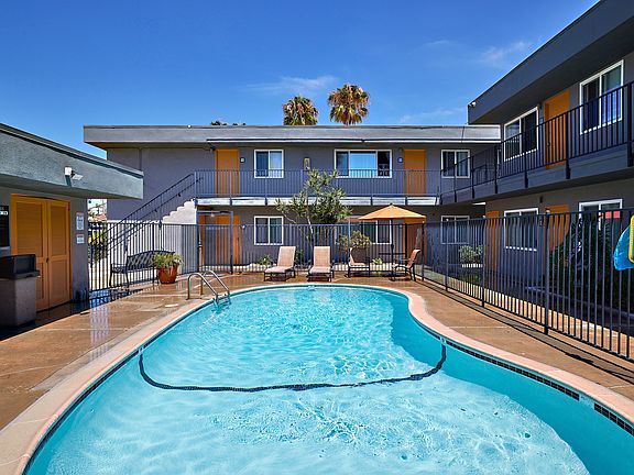 2nd image of 5355 Clairemont Mesa Blvd APT 8