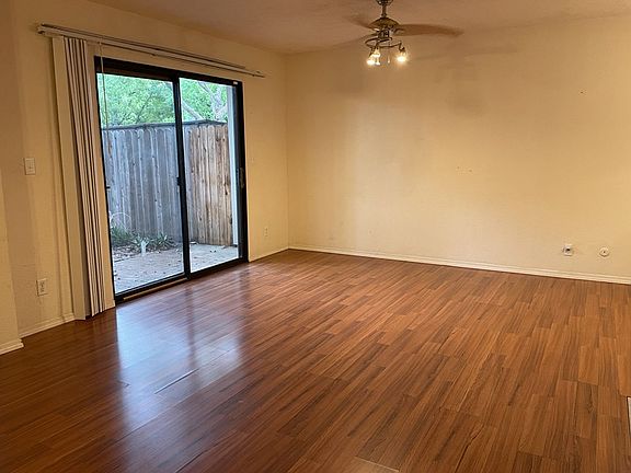 4th image of 3401 Bermuda Ave APT 27