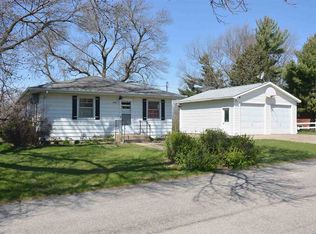 3593 Hanks Dr SE, Iowa City, IA 52240