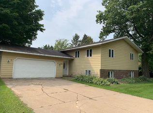 822 W Upham St, Marshfield, WI 54449