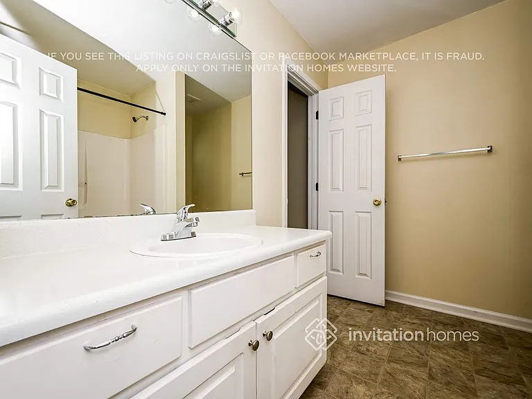 8040 Highland Pkwy — Photo 14