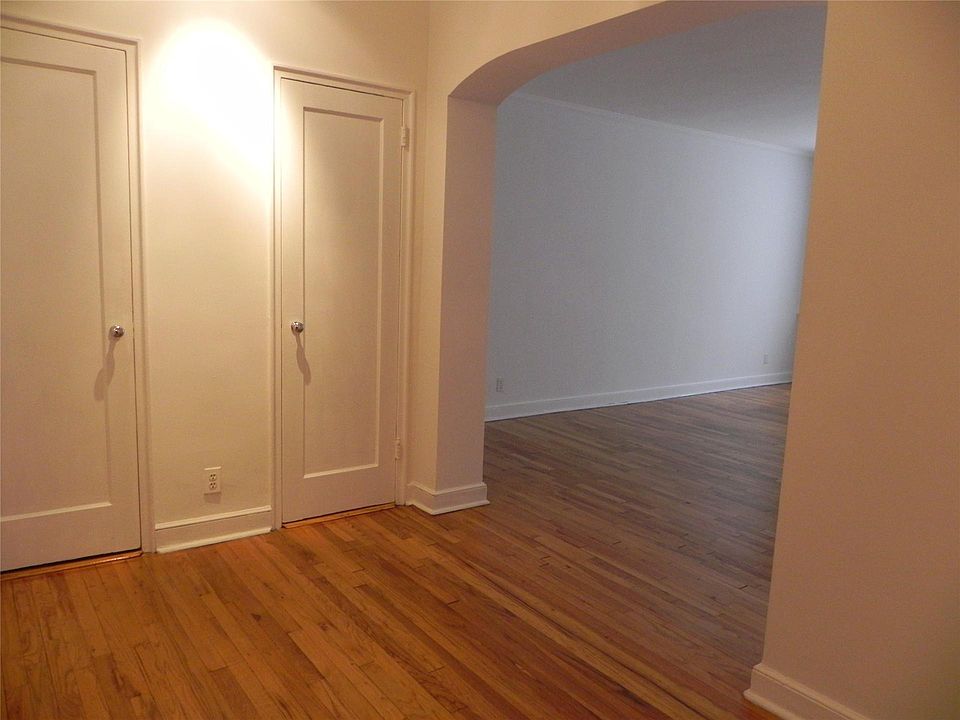 1st image of 1 Town House Pl APT 2H