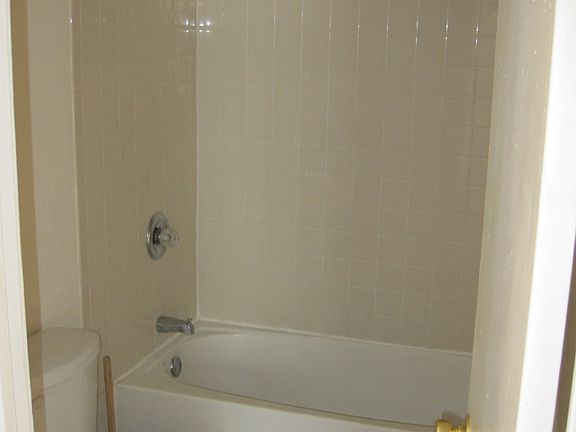 5th image of 801 Calle Anaya N #2
