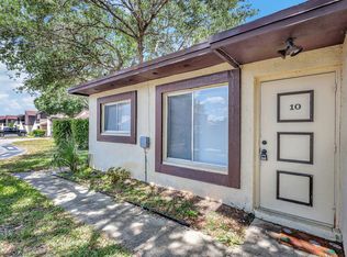 5252 Bosque Ln APT 10, West Palm Beach, FL 33415
