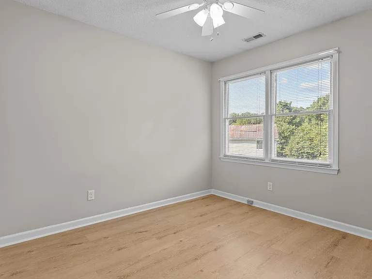 4309 Warfield Pl — Photo 21
