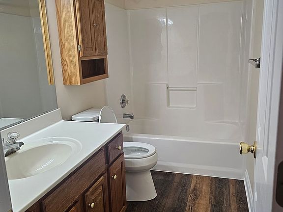 5th image of 1025 E Byers Ave