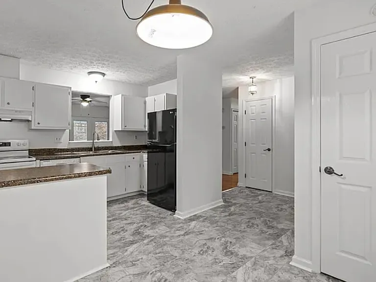 3333 Joanne Dr — Photo 6