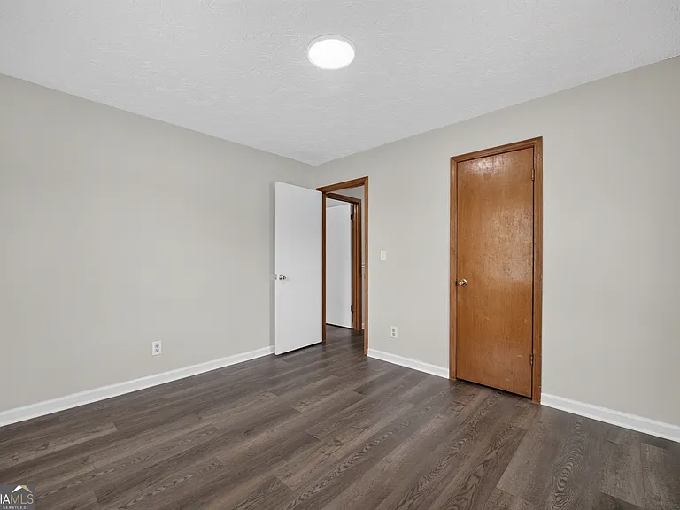 2591 Doc Hughes Rd — Photo 31