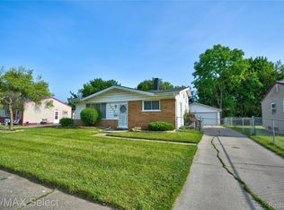 1432 Charwood Rd, Mount Morris, MI 48458