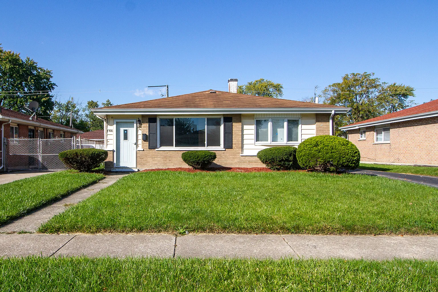 1306 Greenbay Ave photo 1