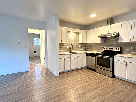5th image of 13555 SW Jenkins Rd APT 34