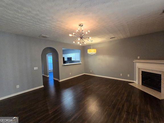 3rd image of 3831 Austin Park Ln