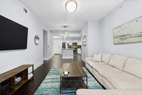 222 Glenwood Ave Photo 1