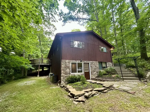 7257 Beechwood Dr, Athens, OH 45701