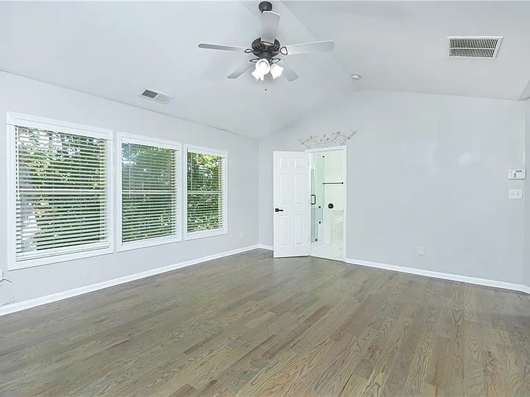 1199 Harvest Brook Dr — Photo 32
