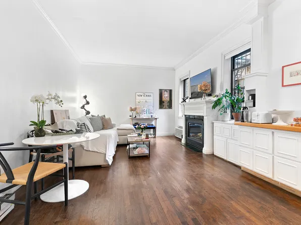 152 East 35th Street 5G image 1 of 6