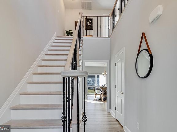 5th image of 42102 Wildflower Dr