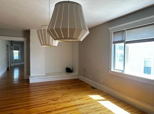 45 Plantation St APT 1, Worcester, MA 01604