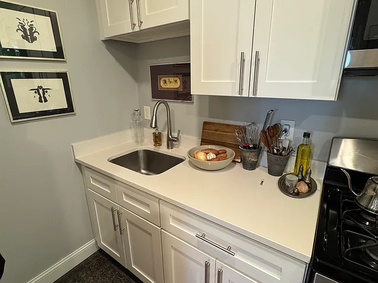 2 Howard St #3 — Photo 5