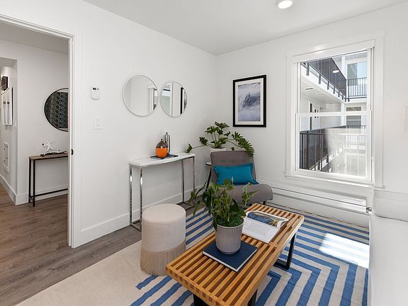 3rd image of 4326-4336 Irving St #203