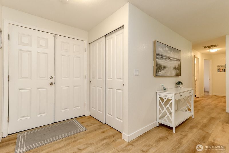5th image of 11706 16th Avenue NW