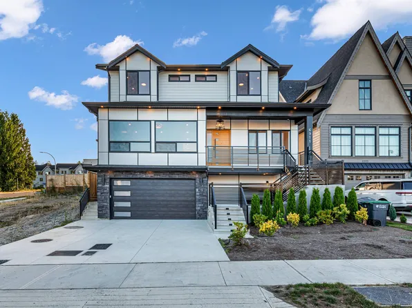 6911 205th St, Langley, BC V2Y 1N7