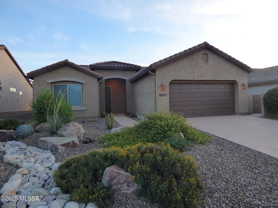 61217 E Arbor Basin Rd