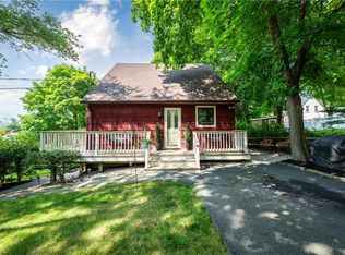 22 Mayfair Ln, Mahopac, NY 10541