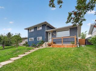1032 SW Mayland Dr NE, Calgary, AB T2E 6C6