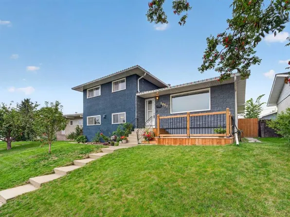 1032 SW Mayland Dr NE, Calgary, AB T2E 6C6