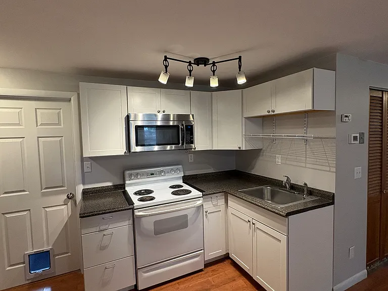 311 N 18th Ave #2 — Photo 9