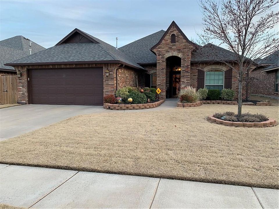 1st image of 304 SW 168th St