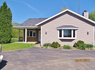 974 Green Wing Rd, Amboy, IL 61310